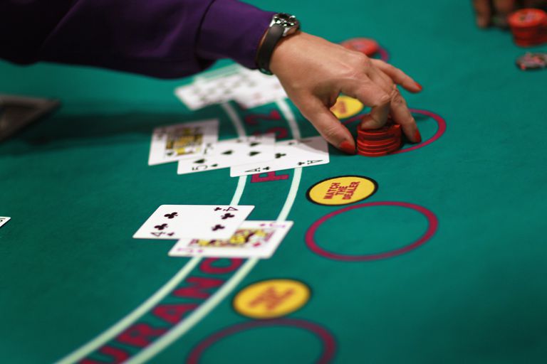 Keys to Winning at the Blackjack Table